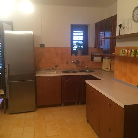 4299a Sveti Filip i Jakov